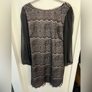 EVAN-PICONE tan and black lace long-sleeved cocktail  dress. Size 12.